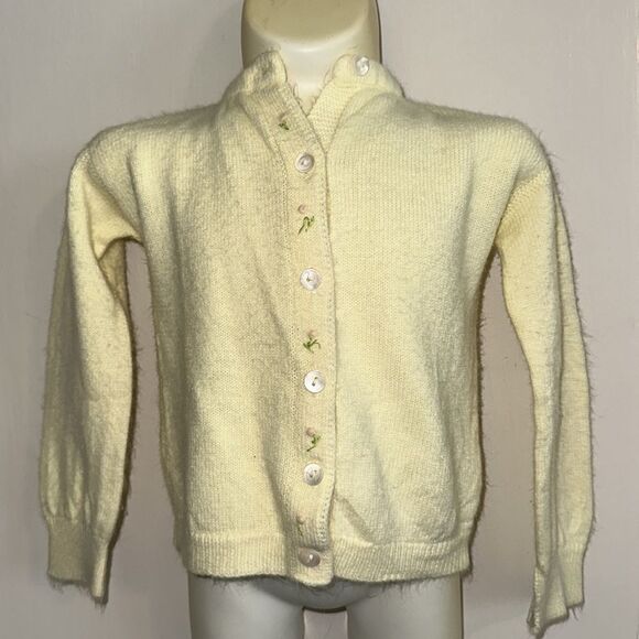 Vintage baby girl yellow cardigan sweater with matching knit booties - Picture 2 of 7